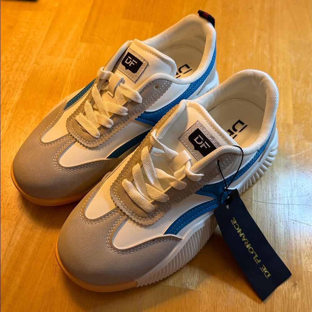 De Florance Women's Low-Top Sneakers in Blue and White